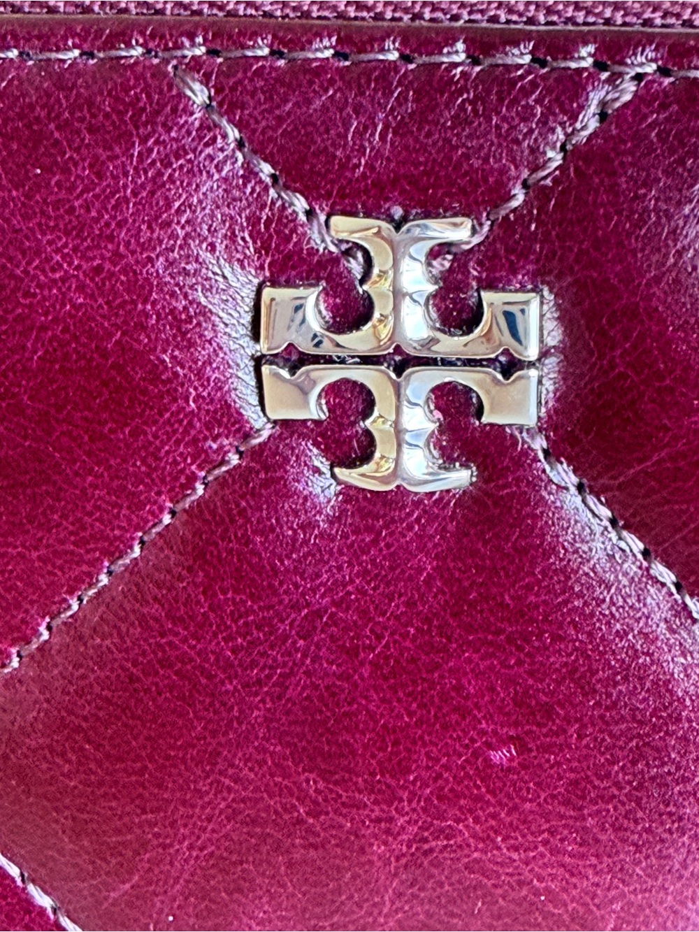 TORY BURCH Kira Diamond Quilt Small Zip Around Wallet BNWT - Picture 4 of 10